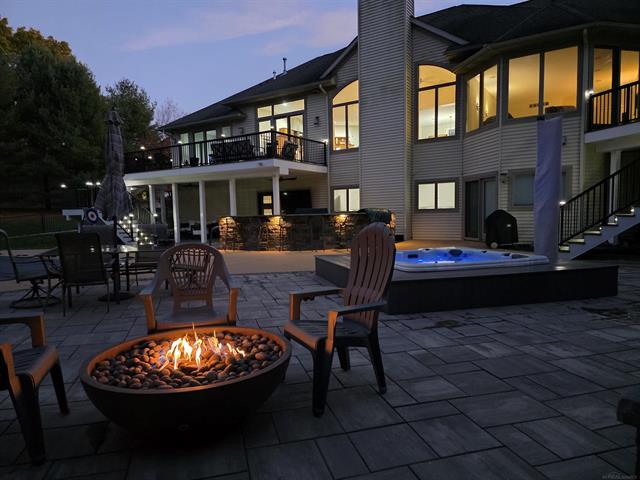 Builiding view forty three for 10292 Skyview, Kalamazoo, MI. 49009