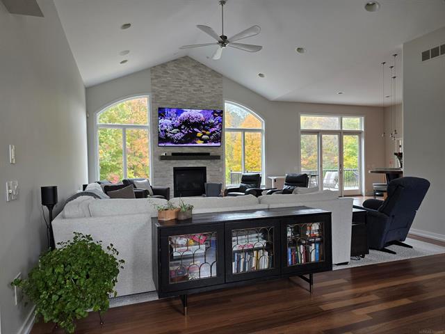 Builiding view nine for 10292 Skyview, Kalamazoo, MI. 49009