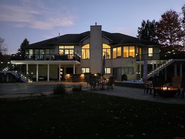 Builiding view one for 10292 Skyview, Kalamazoo, MI. 49009