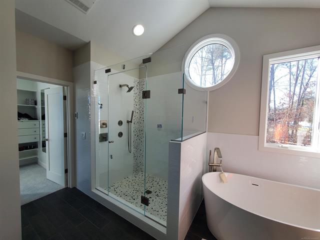 Builiding view sixteen for 10292 Skyview, Kalamazoo, MI. 49009