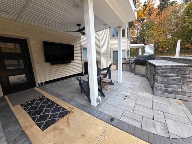 Builiding view thirty four for 10292 Skyview, Kalamazoo, MI. 49009