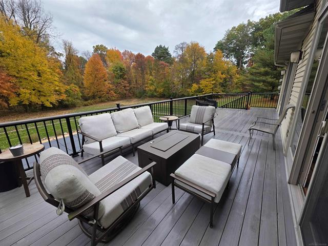 Builiding view thirty one for 10292 Skyview, Kalamazoo, MI. 49009