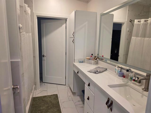 Builiding view twenty four for 10292 Skyview, Kalamazoo, MI. 49009