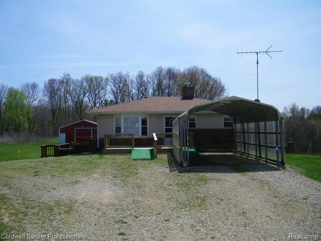 front view for 3326 Oak Grove Road, North Branch, Mi. 48461