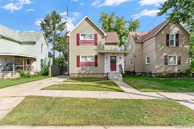 Builiding view one for 102 Elms, Durand, MI. 48429