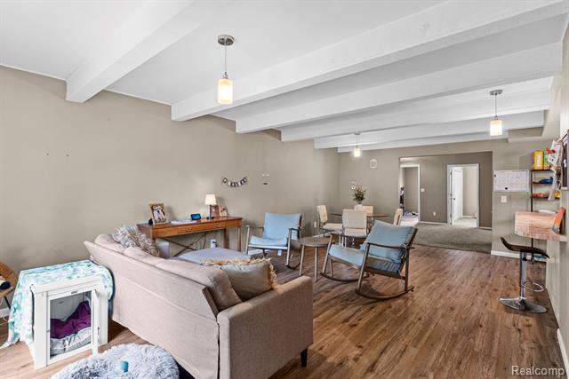 Builiding view twelve for 102 Elms, Durand, MI. 48429