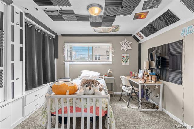 Builiding view twenty seven for 102 Elms, Durand, MI. 48429