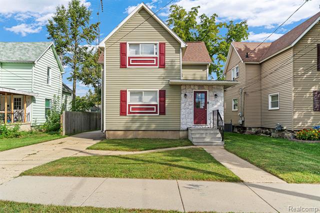 Builiding view two for 102 Elms, Durand, MI. 48429