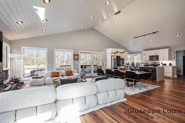 Builiding view nine for 4899 8Th, Grandville, MI. 49418