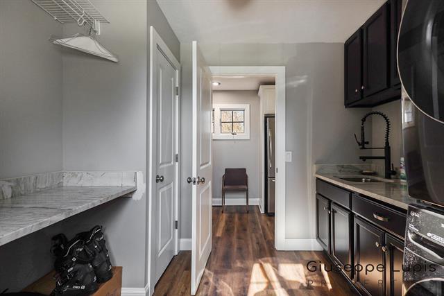 Builiding view seventeen for 4899 8Th, Grandville, MI. 49418