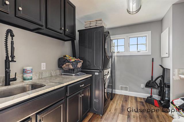 Builiding view sixteen for 4899 8Th, Grandville, MI. 49418