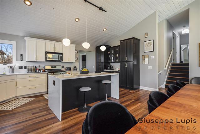 Builiding view thirteen for 4899 8Th, Grandville, MI. 49418