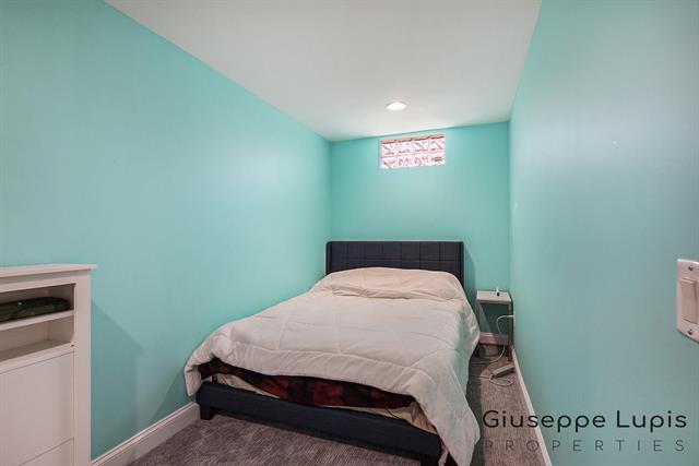 Builiding view thirty two for 4899 8Th, Grandville, MI. 49418