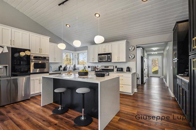 Builiding view twelve for 4899 8Th, Grandville, MI. 49418