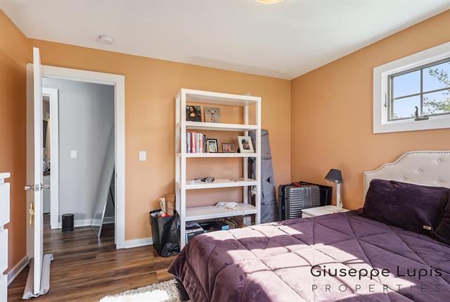 Builiding view twenty eight for 4899 8Th, Grandville, MI. 49418