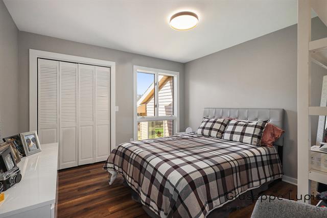 Builiding view twenty five for 4899 8Th, Grandville, MI. 49418