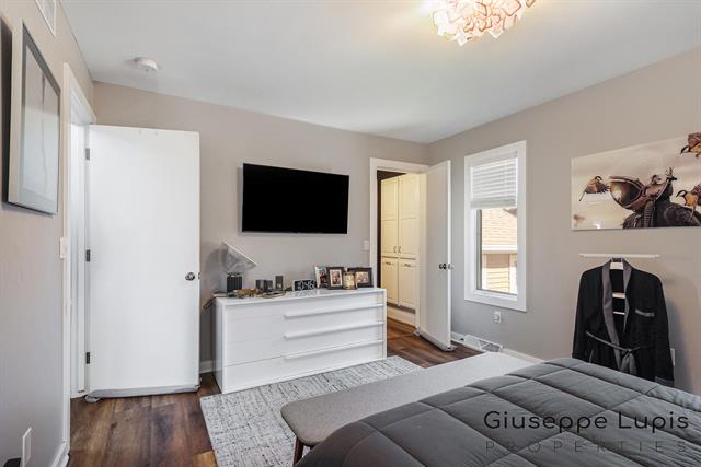 Builiding view twenty two for 4899 8Th, Grandville, MI. 49418