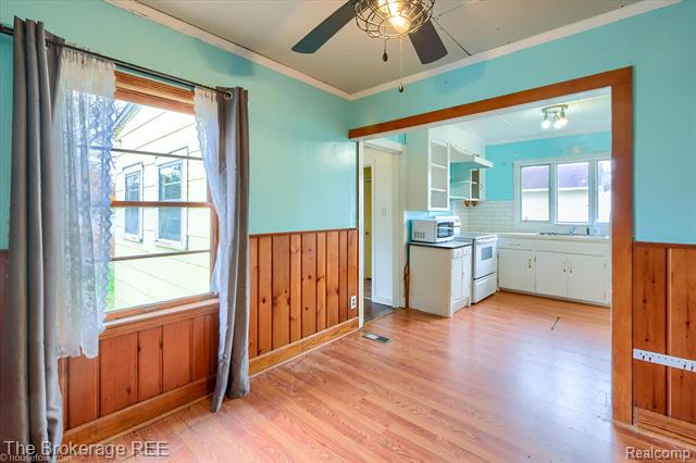 Builiding view fourteen for 6449 Lapeer, Burton, MI. 48509