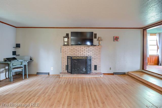 Builiding view seven for 6449 Lapeer, Burton, MI. 48509