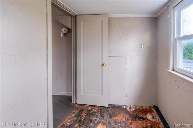 Builiding view thirty five for 6449 Lapeer, Burton, MI. 48509