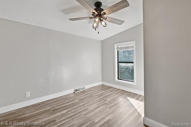 Builiding view fifteen for 6692 Jones, North Branch, MI. 48461