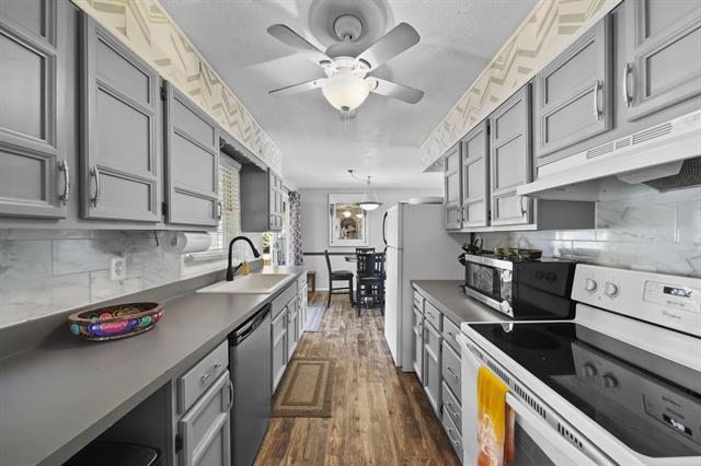 Builiding view eleven for 536 Hickory, Coldwater, MI. 49036