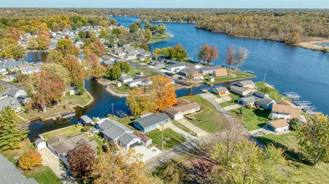 Builiding view forty nine for 536 Hickory, Coldwater, MI. 49036