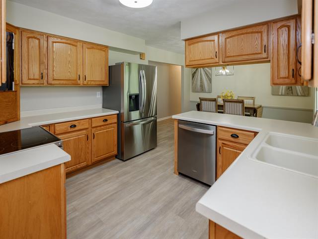 Builiding view fourteen for 600 North, Marshall, MI. 49068