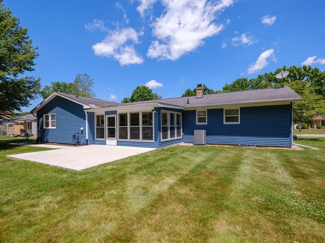 Builiding view thirty four for 600 North, Marshall, MI. 49068