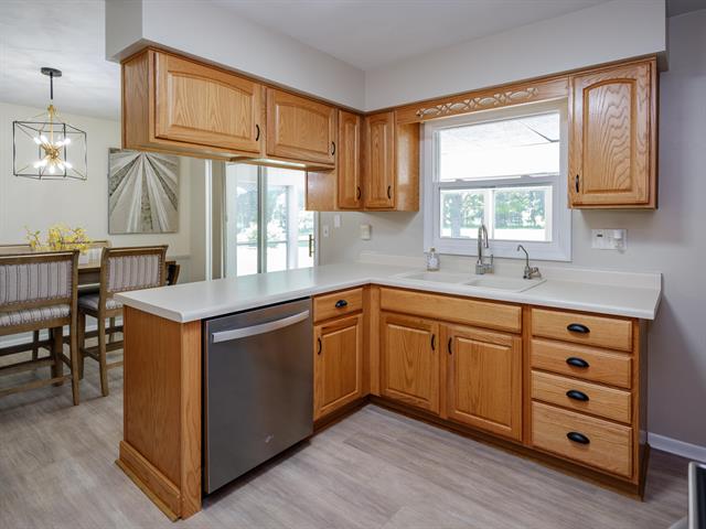 Builiding view twelve for 600 North, Marshall, MI. 49068