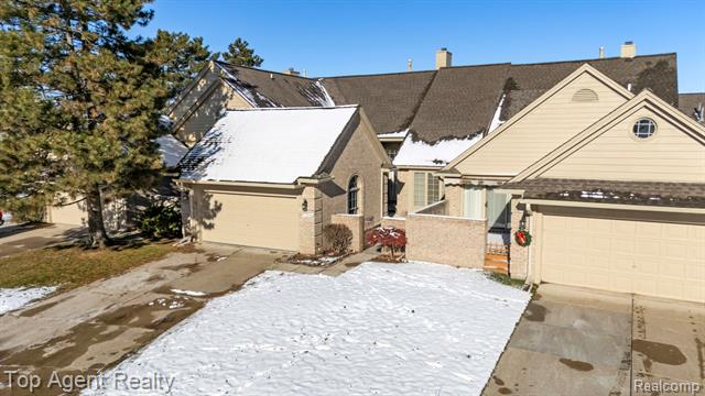 Builiding view fifty four for 13359 Lillian Lane, Sterling Heights, MI. 48313