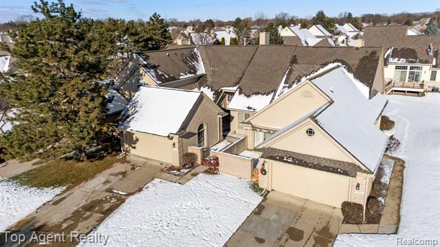 Builiding view fifty seven for 13359 Lillian Lane, Sterling Heights, MI. 48313