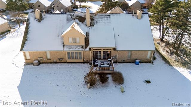 Builiding view sixty three for 13359 Lillian Lane, Sterling Heights, MI. 48313