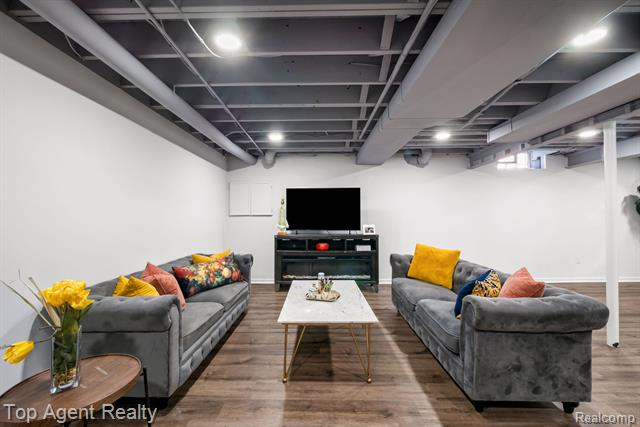 Builiding view thirty seven for 13359 Lillian Lane, Sterling Heights, MI. 48313