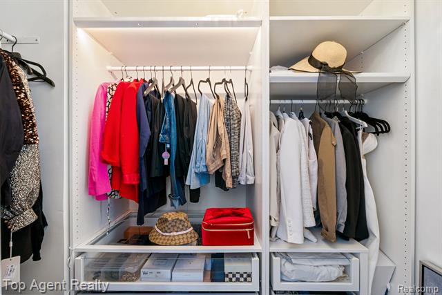 Builiding view twenty six for 13359 Lillian Lane, Sterling Heights, MI. 48313