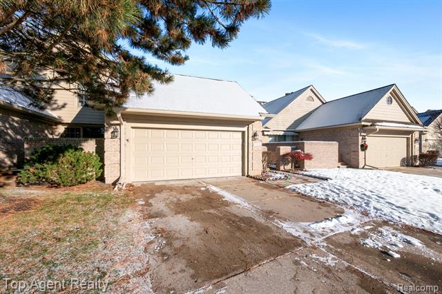 front view for 13359 Lillian Lane, Sterling Heights, Mi. 48313