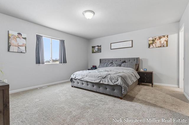 Builiding view eighteen for 210 Thornhill, Hastings, MI. 49058