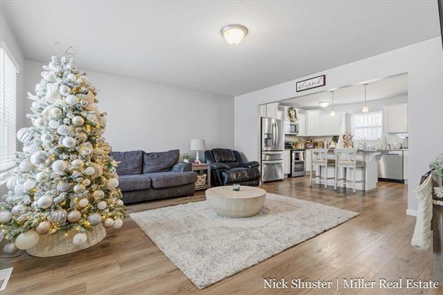 Builiding view five for 210 Thornhill, Hastings, MI. 49058