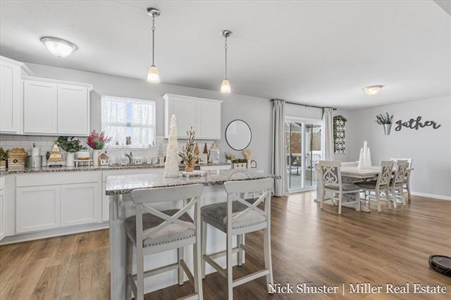 Builiding view six for 210 Thornhill, Hastings, MI. 49058