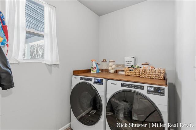 Builiding view sixteen for 210 Thornhill, Hastings, MI. 49058