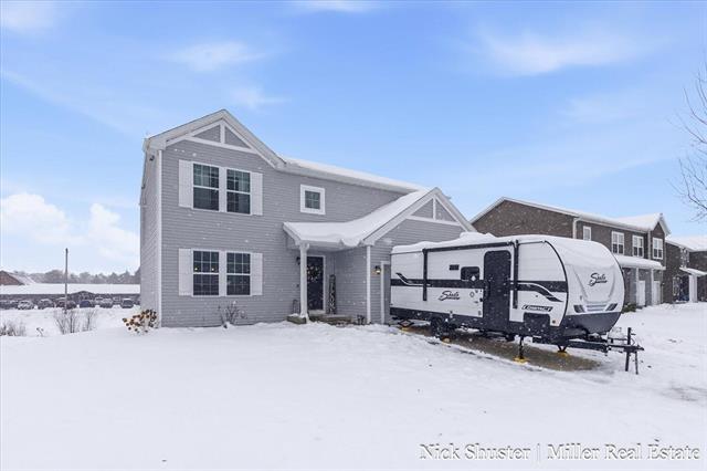 Builiding view thirty eight for 210 Thornhill, Hastings, MI. 49058