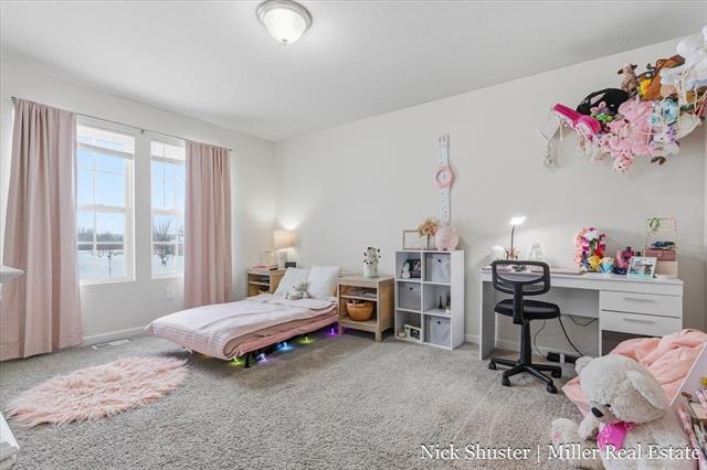 Builiding view twenty two for 210 Thornhill, Hastings, MI. 49058