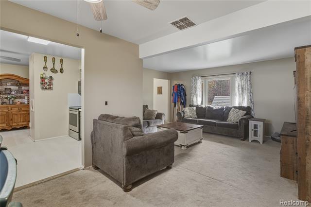 Builiding view eight for 11033 Carr, Davison, MI. 48423