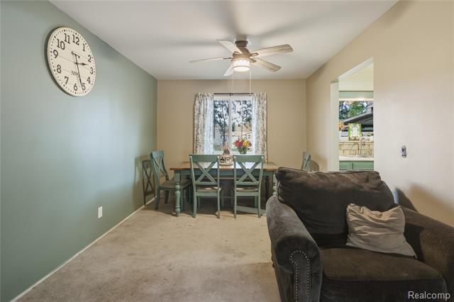 Builiding view five for 11033 Carr, Davison, MI. 48423