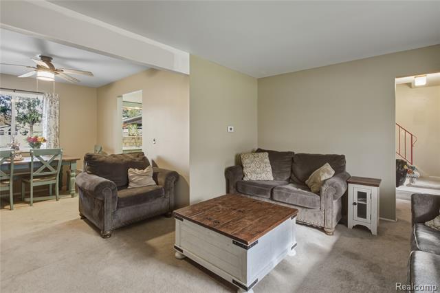 Builiding view four for 11033 Carr, Davison, MI. 48423