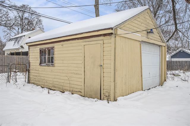 Builiding view twelve for 1415 Hays Park, Kalamazoo, MI. 49001