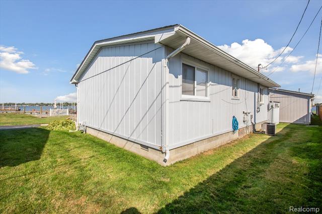 Builiding view nineteen for 9287 N River Rd, Algonac, MI. 48001