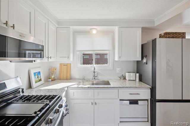 Builiding view ten for 9287 N River Rd, Algonac, MI. 48001