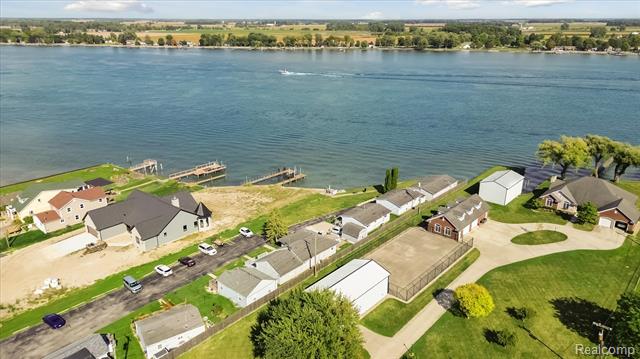 Builiding view twenty five for 9287 N River Rd, Algonac, MI. 48001