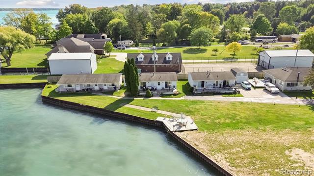 Builiding view twenty four for 9287 N River Rd, Algonac, MI. 48001